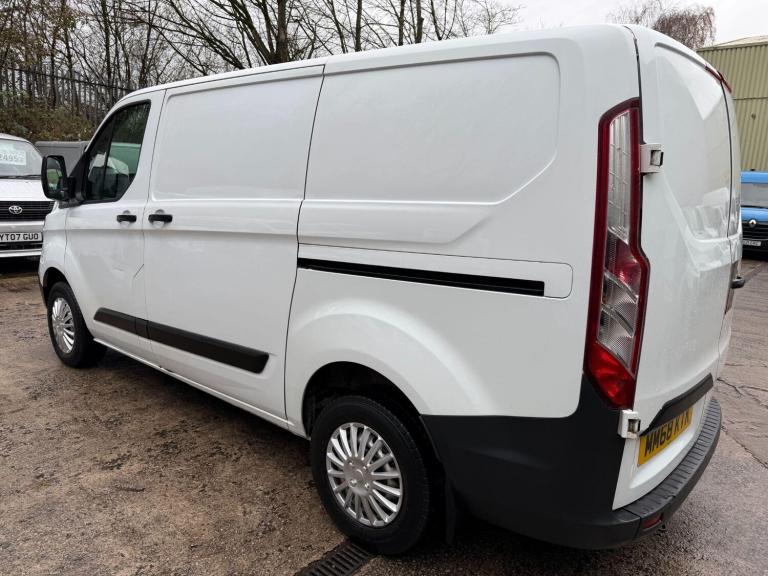 2018 Ford Transit Custom 2.0 TDCi 105ps Low Roof Van PANEL VAN DIESEL Manual