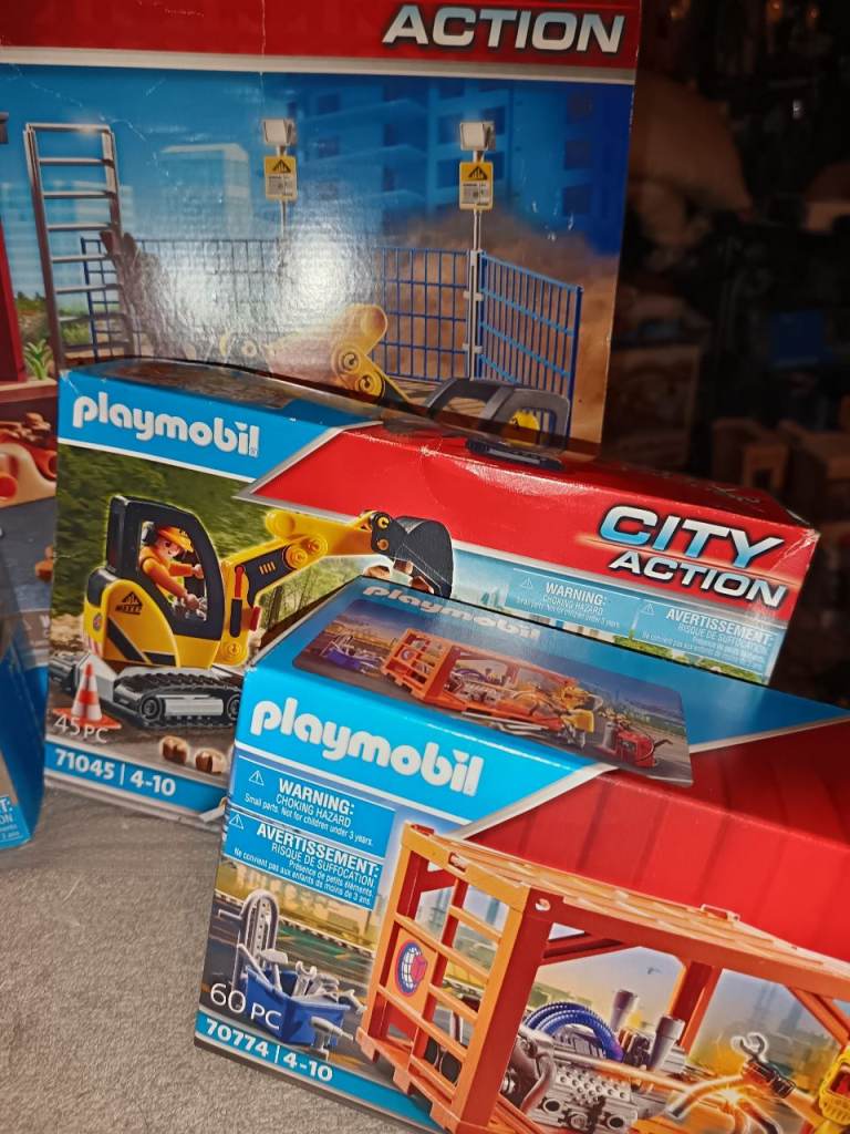 Small boxed city Playmobil lot 