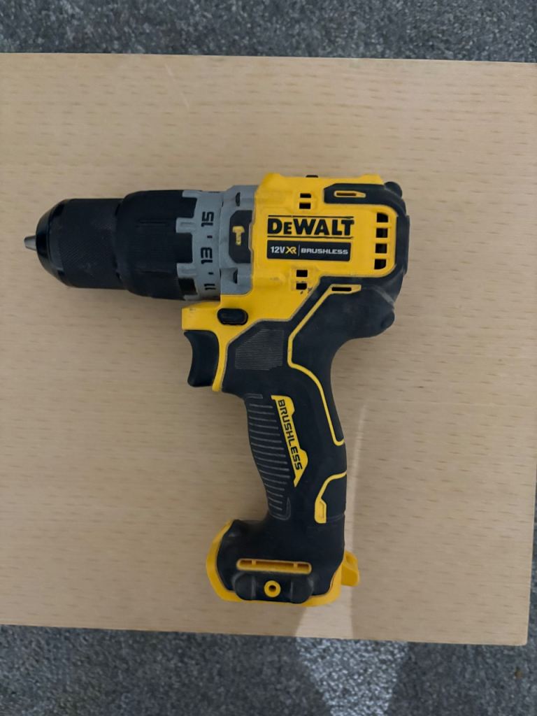 DeWalt DCD706N 10.8v / 12v XR Sub Compact Brushless Combi 