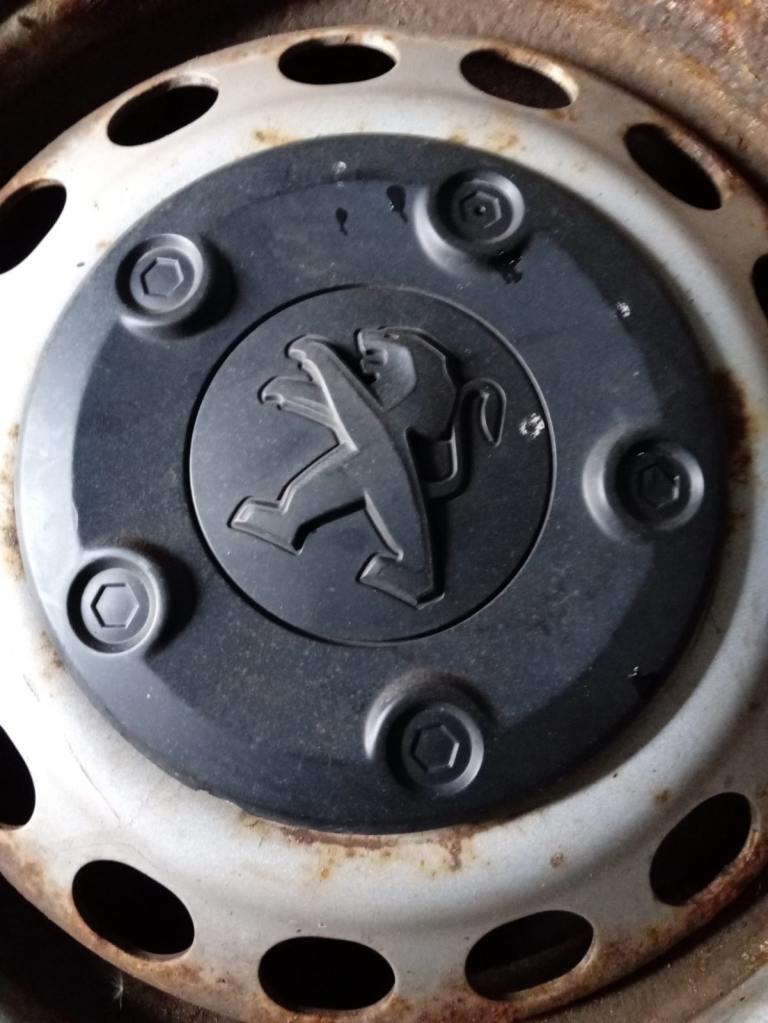 PEUGEOT EXPERT 2016-2025 HUB CAP  1 