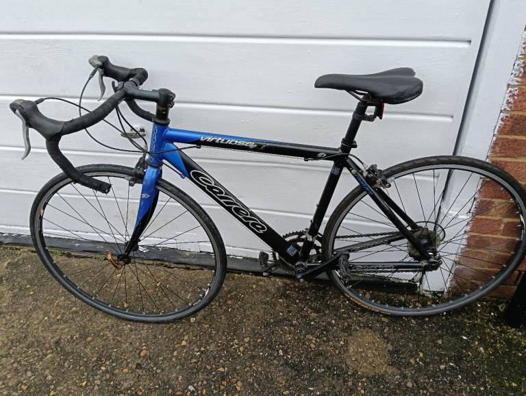 Carrera virtuoso road bike 