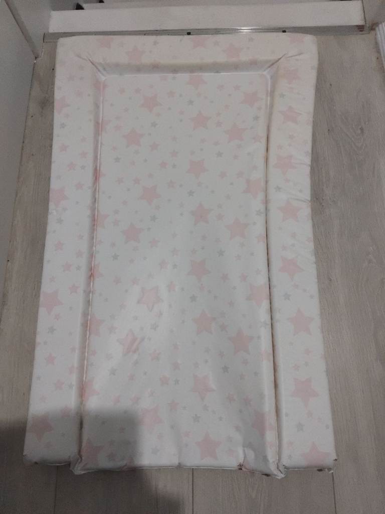 Free Boots changing mat