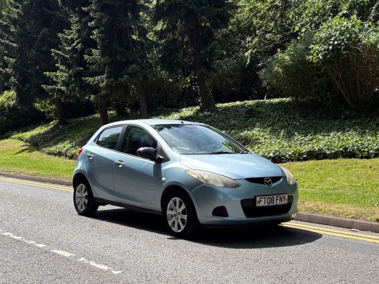 Mazda 2 
