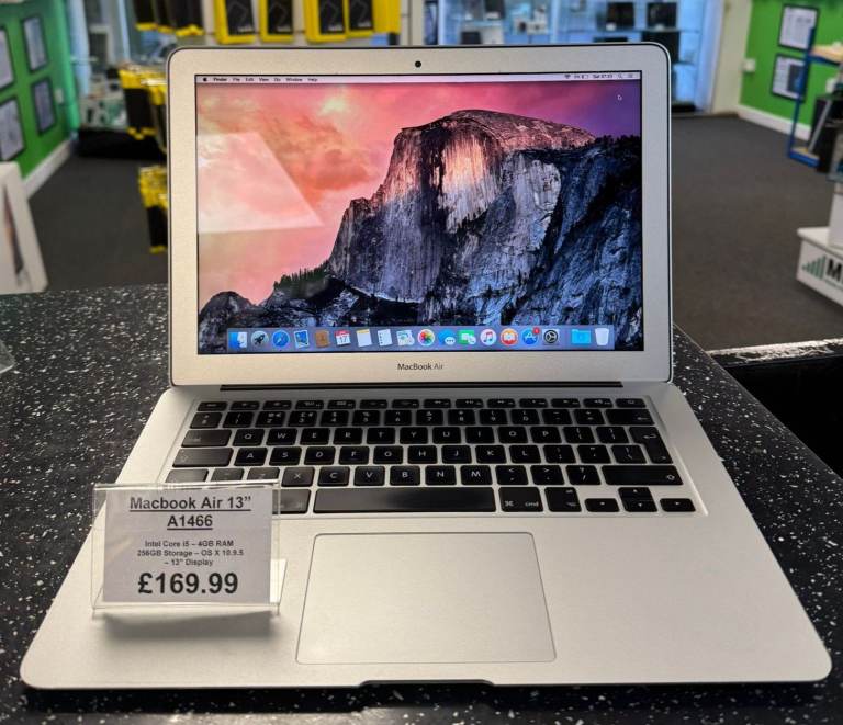 Macbook Air 13" A1466
