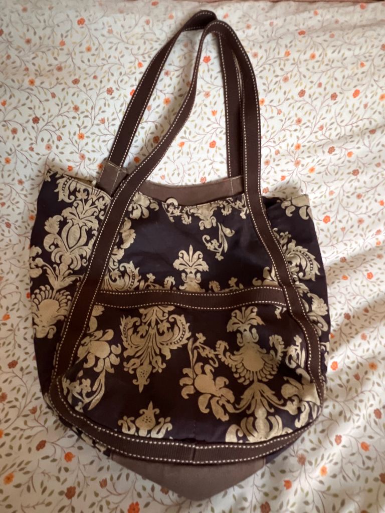 Floral print tote bag