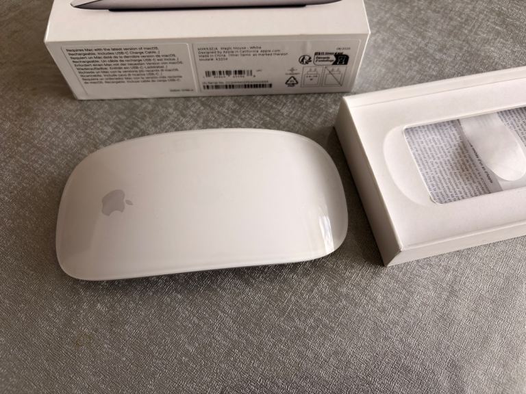 Apple Magic Mouse usb c white