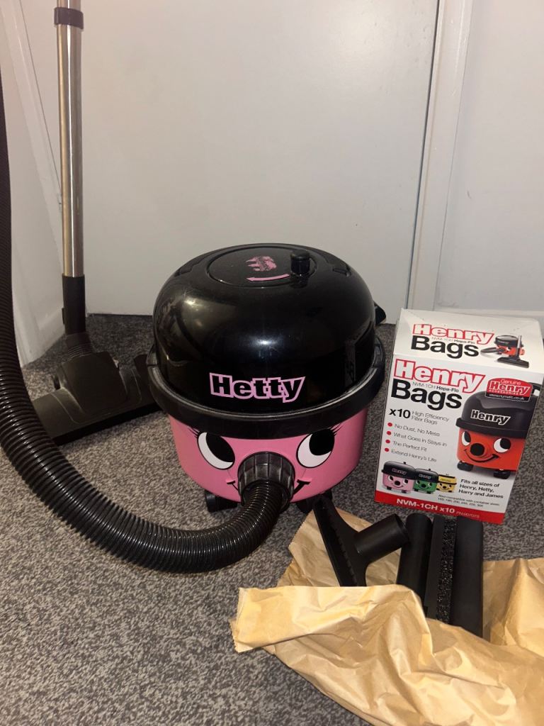Henry Hetty Vacuum Cleaner with Accessories and Bags