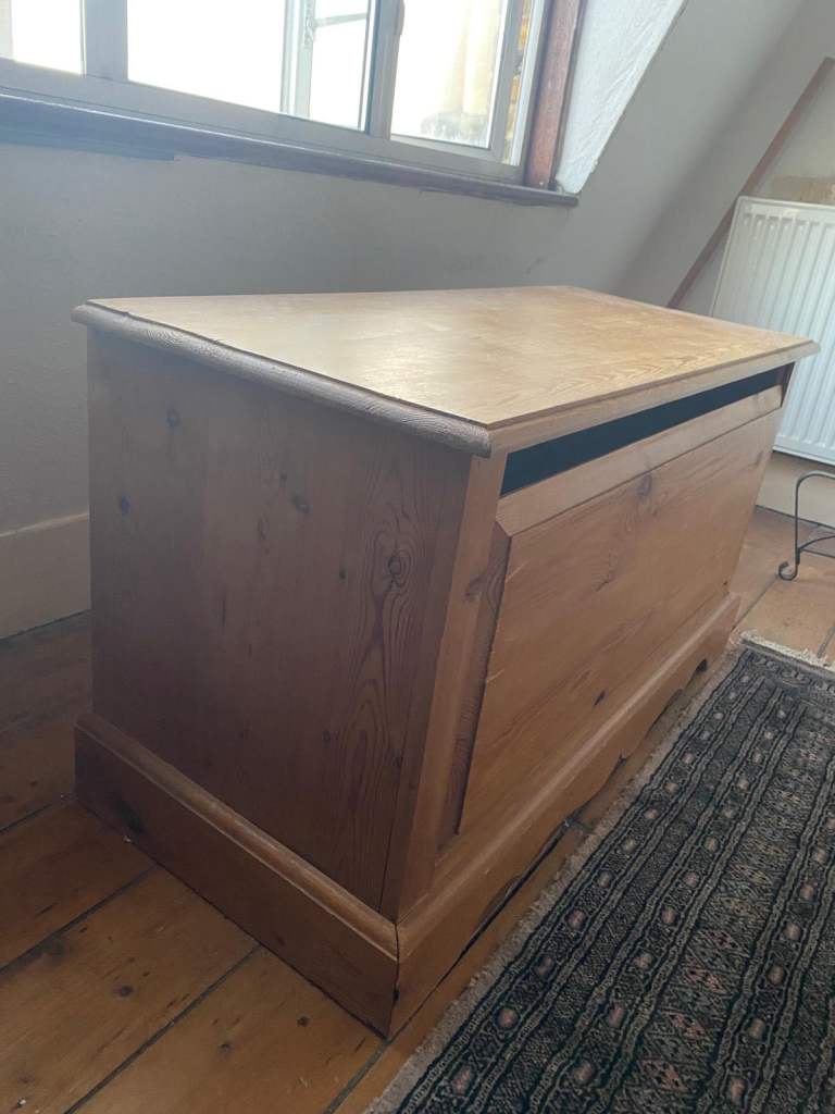 Lovely Solid pine blanket box/trunk £50MUST GO!