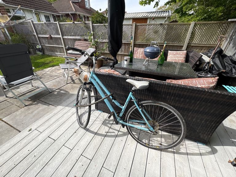 Ladies mongoose bike 