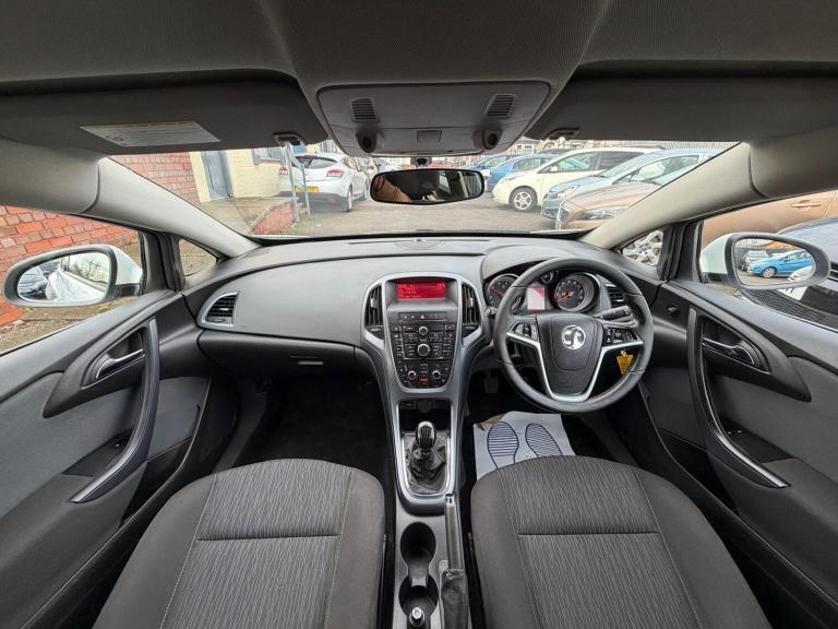 2014 Vauxhall Astra GTC 2.0 CDTi 16V Sport 3dr HATCHBACK DIESEL Manual