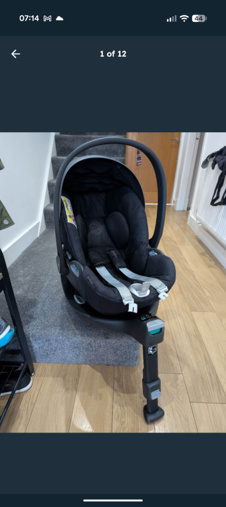 Cybex Cloud T PLUS Lie Flat Rotating Car Seat – Black