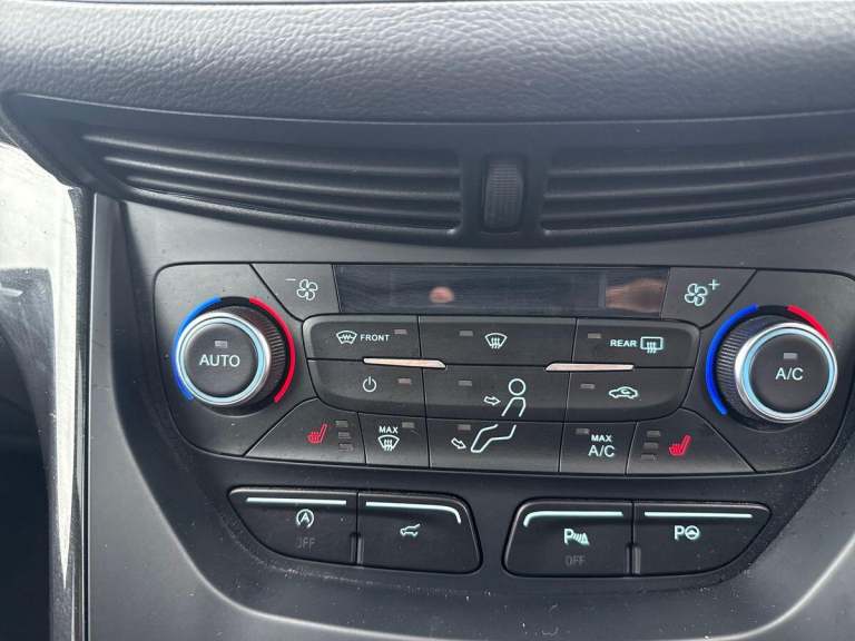 2018 Ford Kuga 2.0 TDCi ST-Line X SUV 5dr Diesel Powershift AWD Euro 6 (s/s) (180 ps) HATCHBACK D...