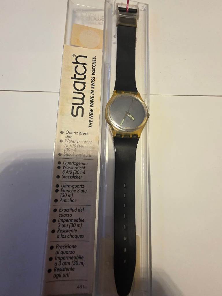 Vintage Swatch Gent Snow White Watch GK104 with Mirror Face Dial In Good Working