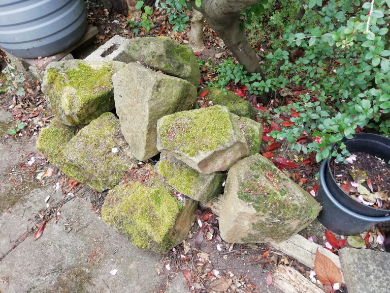 Rockery Stone x 12 large pieces 