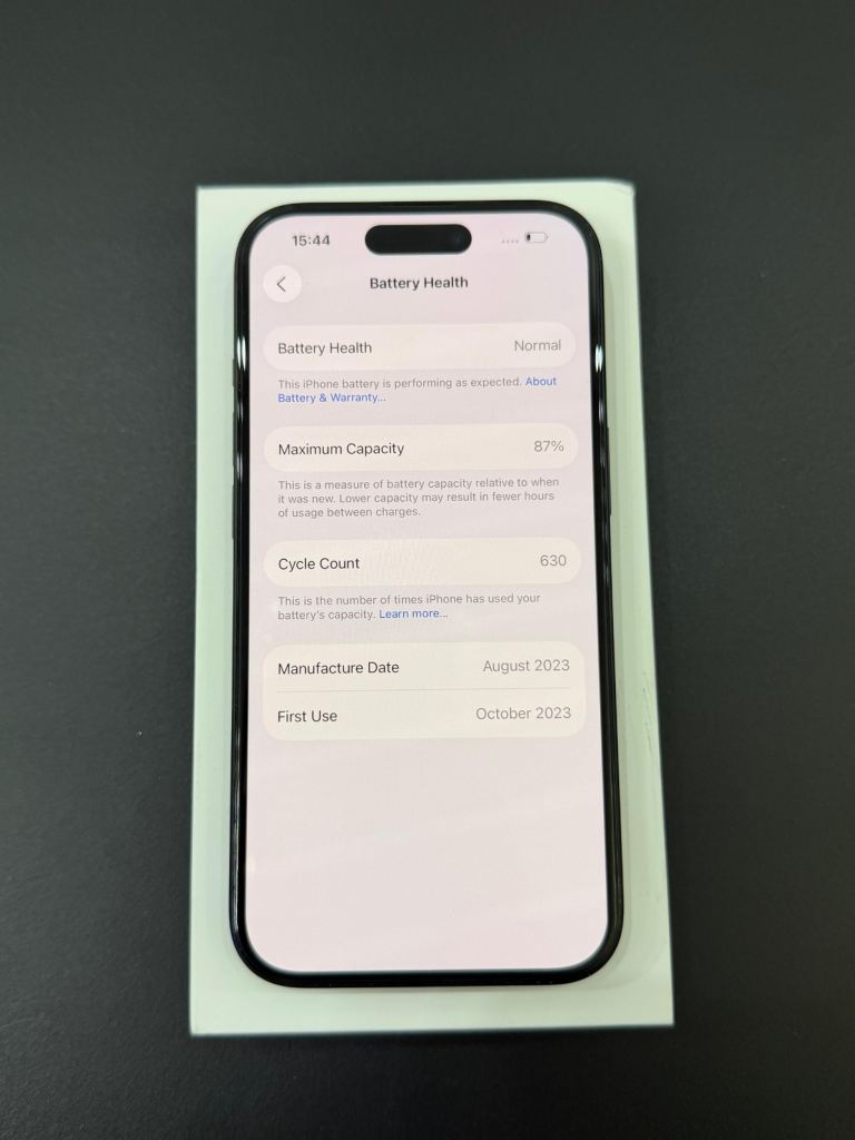 Apple iPhone 15 128GB Black (Unlocked) Excellent Condition Fully Boxed