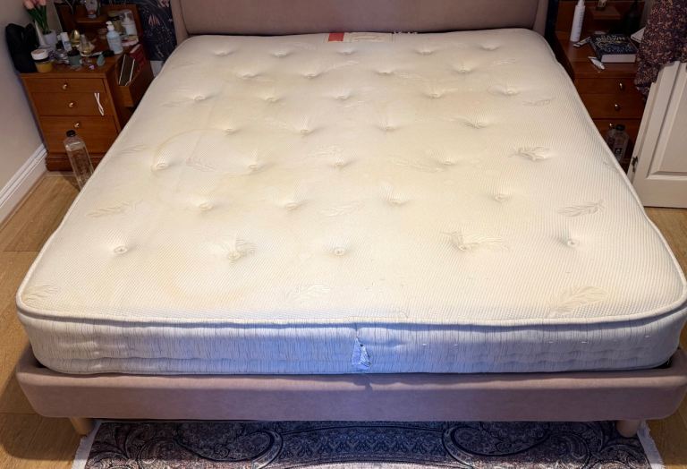 Healthbeds Memory Med 1400 Super King Size Mattress. 25 CM thick
