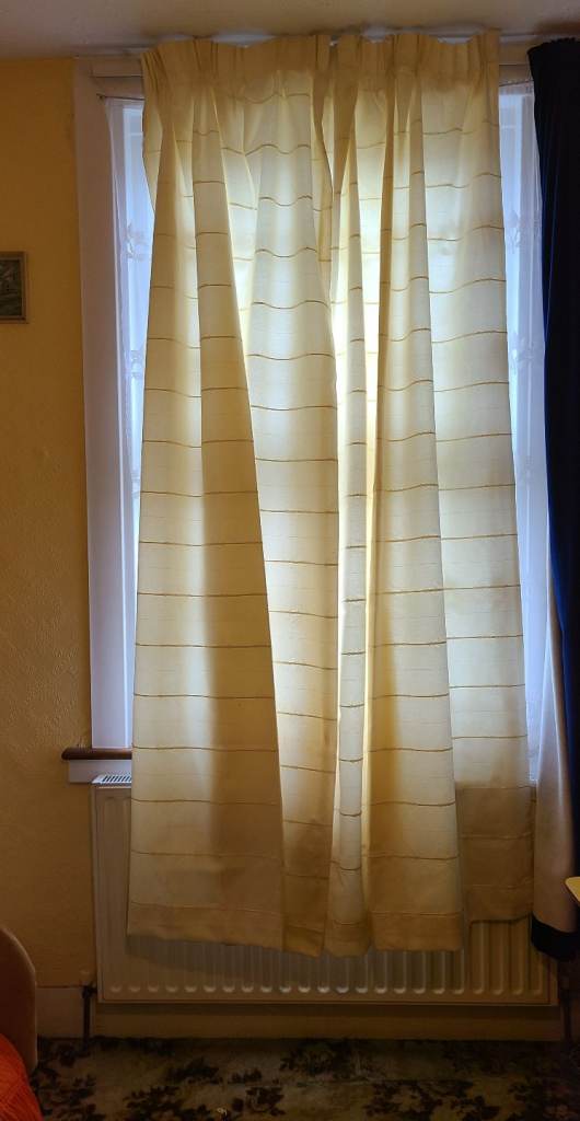 2xfull length Curtains/Drapes