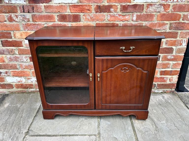 Cherry Hi-Fi Cabinet - Good Condition 