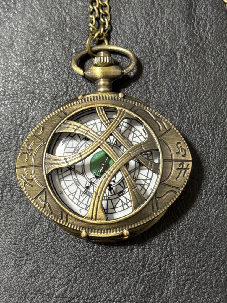 Vintage style pocket watch necklace 