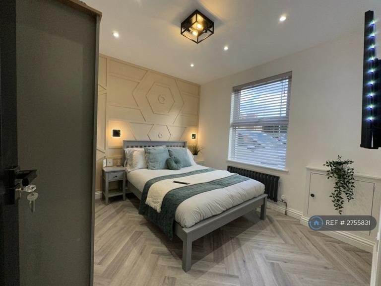 1 bedroom in Lower Adelaide Street, Northampton, NN2 (#2755831)