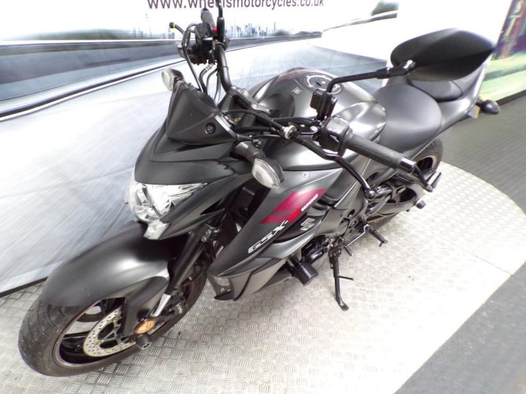 2017 SUZUKI GSX-S1000 2 OWNER BIKE FROM NEW