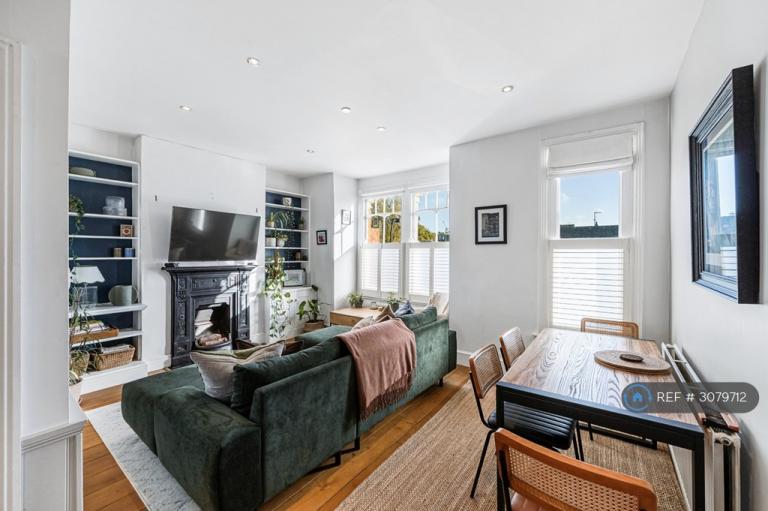 2 bedroom flat in Thorpebank Road, London, W12 (2 bed) (#3079712)