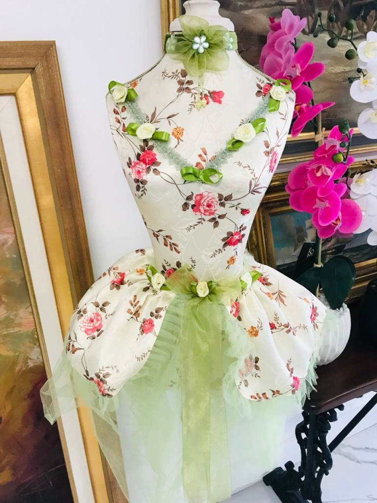 Decorative Dress Form Mannequin on Stand – Height 145 cm