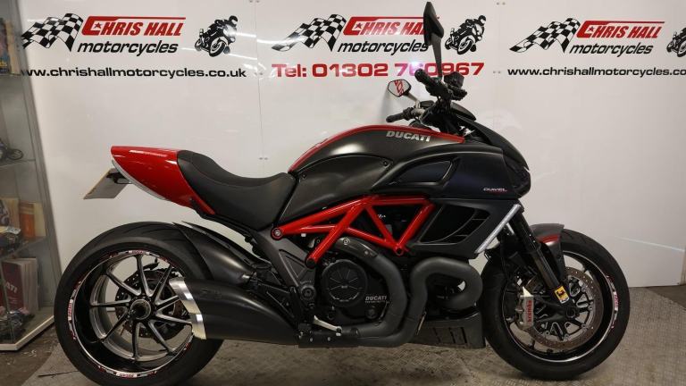 2013 DUCATI DIAVEL CARBON