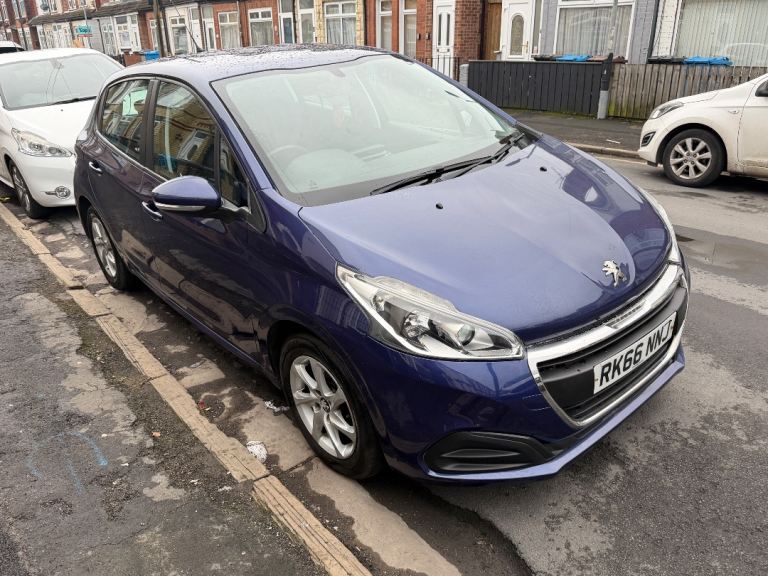 Peugeot, 208, Hatchback, 2016, Manual, 1199 (cc), 5 doors