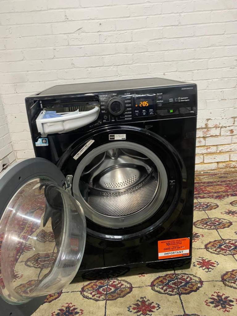 Hotpoint Large Drum Black 10KG Washing Machine 