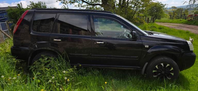 Spares or Scrap. Nissan XTrail SVE 2005