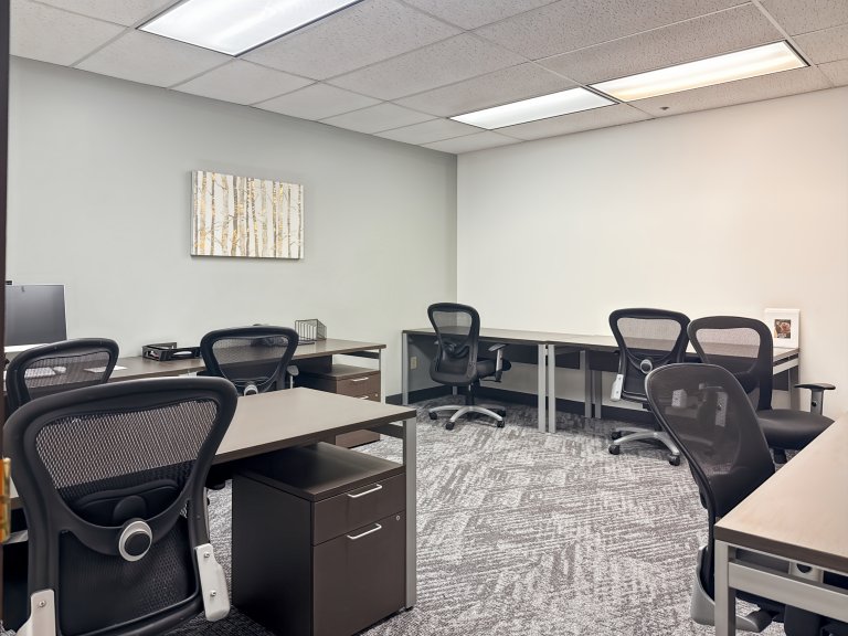 Extra-Large Office in IPSWICH IP39BF With Up to 40 Desk Setup