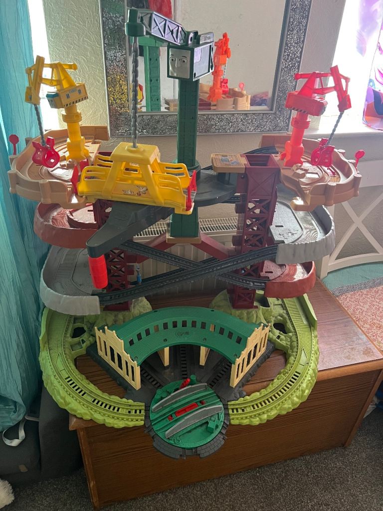 Thomas & Friends Trains & Cranes Super Tower Track Set