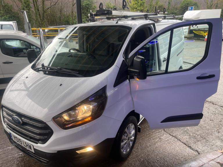 2019 Ford Transit Custom 2.0 TDCi 105ps SWB  PANEL VAN Diesel Manual