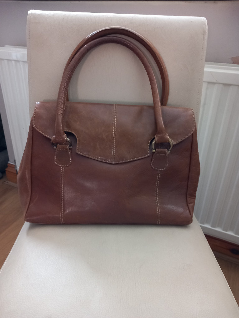 Leather handbag