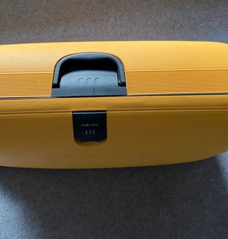 Carlton large hold wheeled suitcase with lock