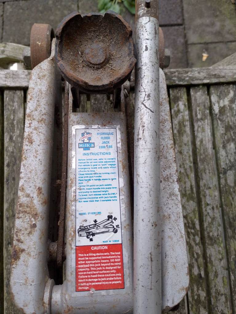 Hilka trolley jack 