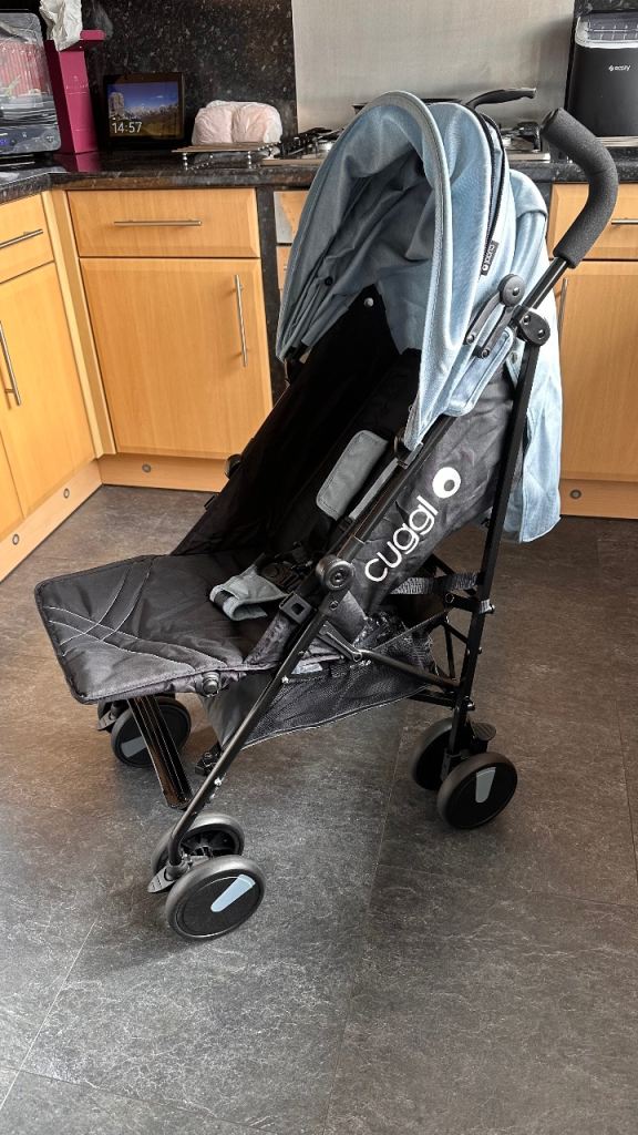 Cuggl pushchair