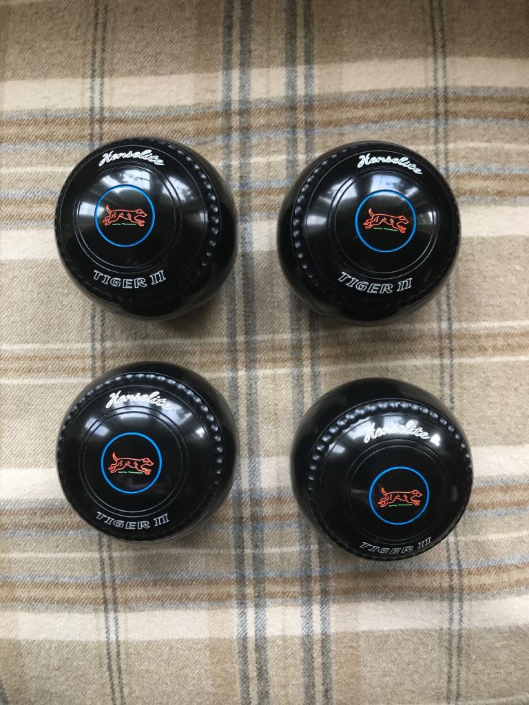 Henselite TIGER II 3H WB17 std grip. Dog motif. ex cond. 