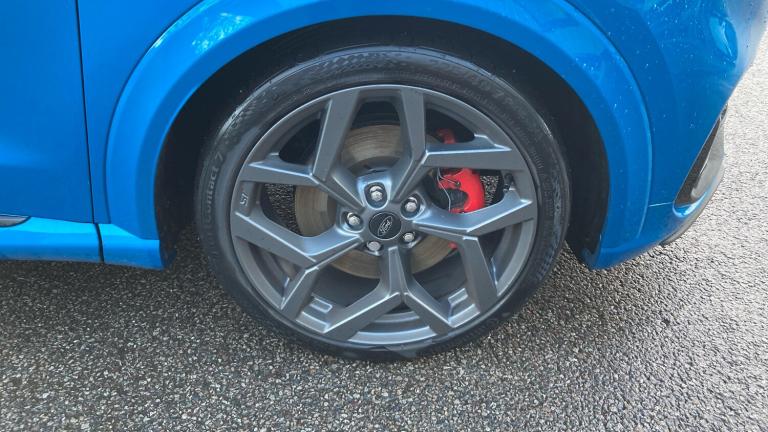 2025 Ford Puma 1.0 EcoBoost Hybrid mHEV ST 5dr DCT Petrol Hatchback Hatchback Petrol Automatic