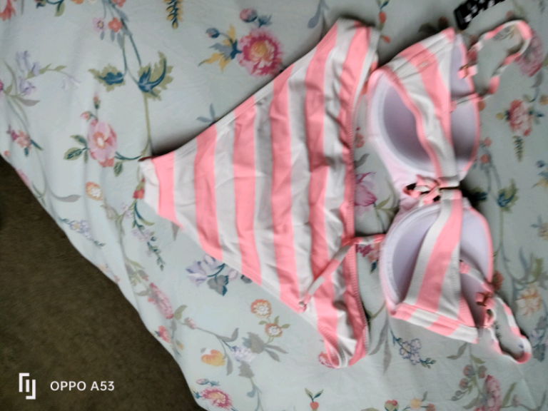 Never worn size 10 pretty bikini