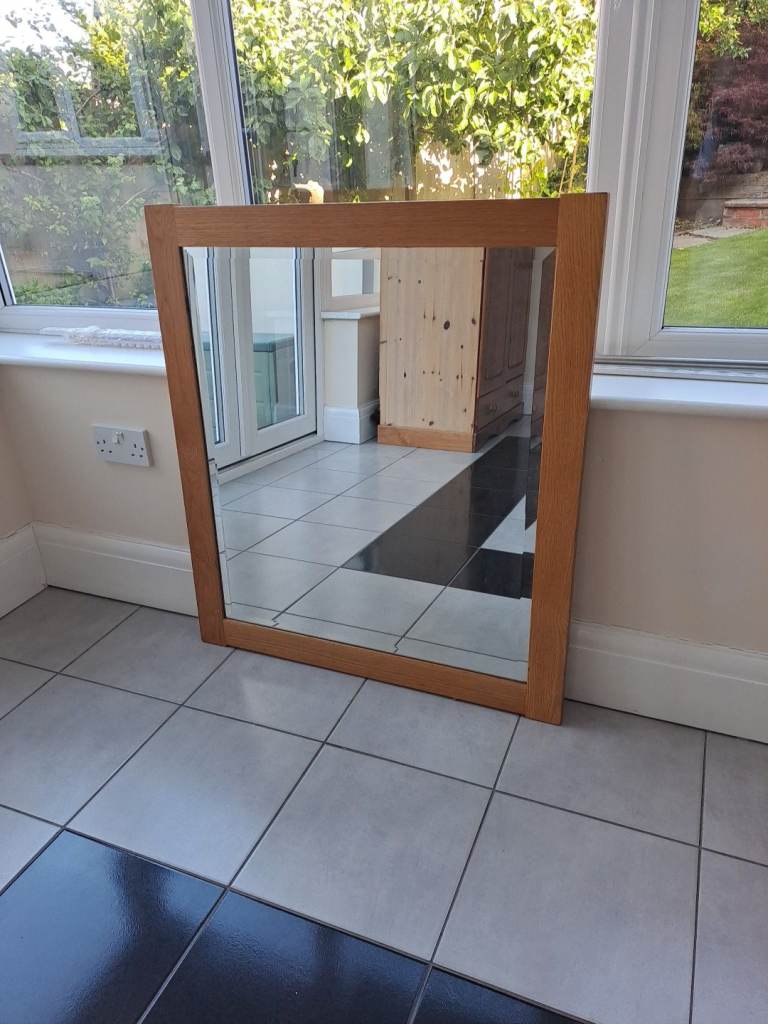 Good Condition with Light Brown OAK Frame