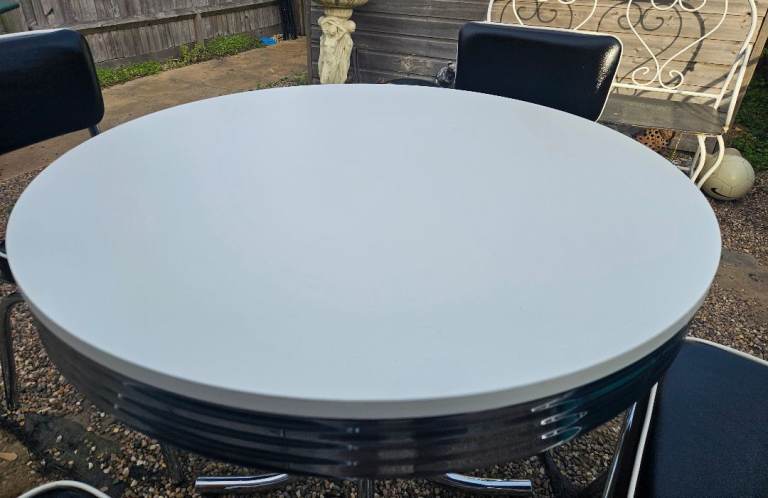 American Diner Table And 4 Black Leatherette Chairs Retro 50s Style