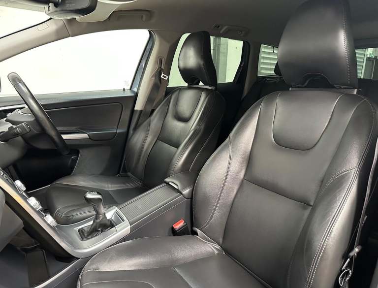 VOLVO XC60 2.0 SE Lux Nav D4 2017