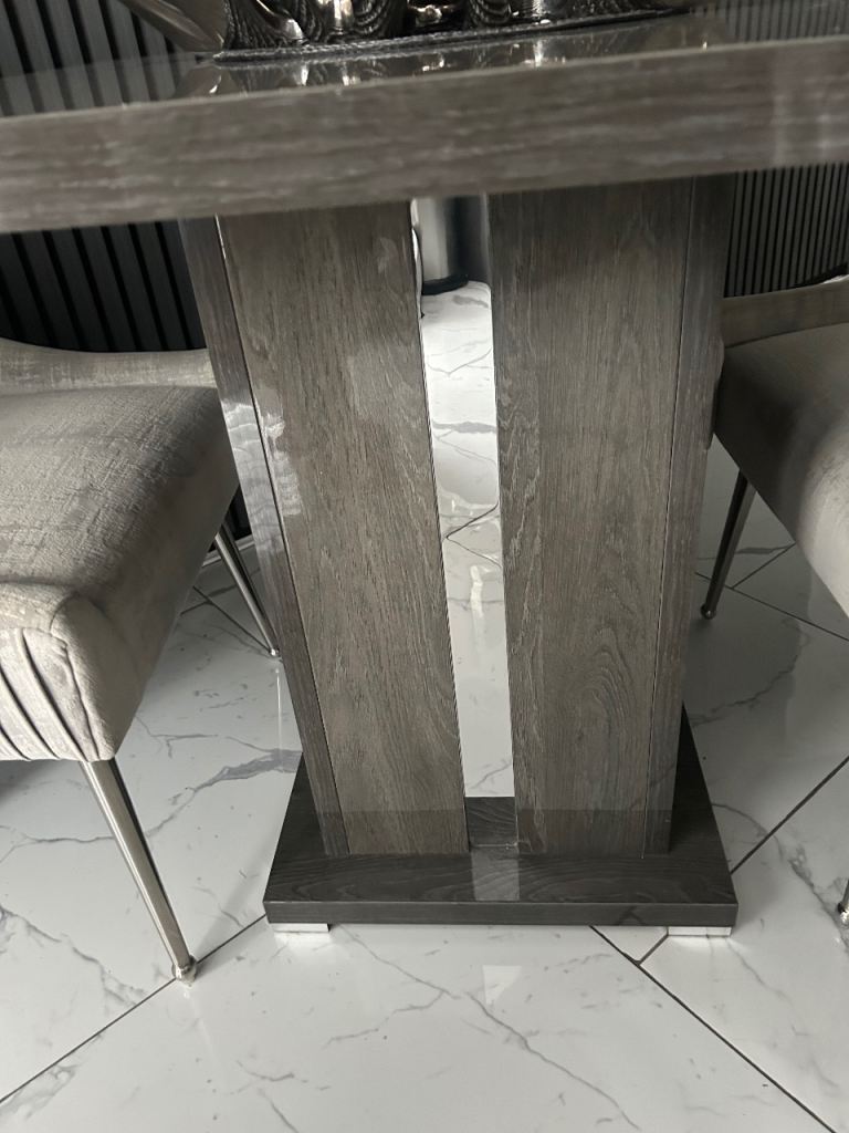 Designer rooms dining table 