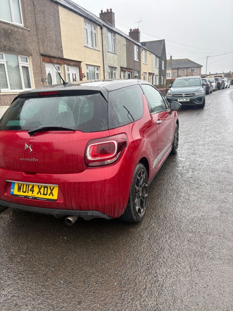 Citroen, DS3, Hatchback, 2014, Manual, 1560 (cc), 3 doors