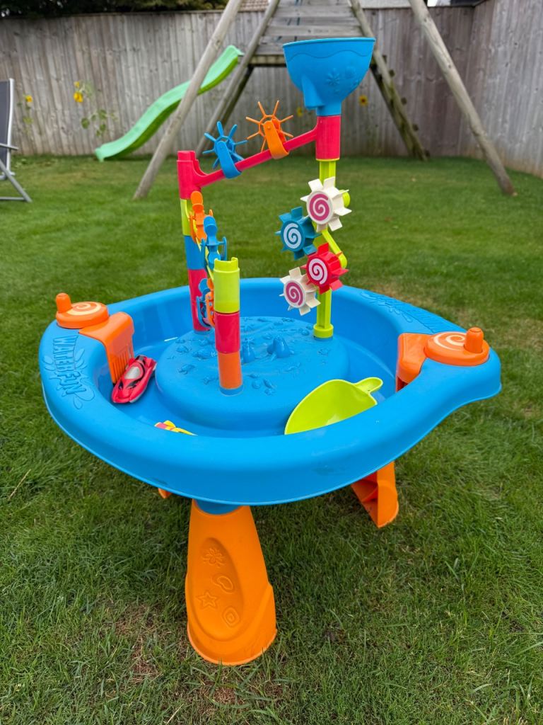 Kids Water Play Table with Water Wheel and Boats – Good Condition
