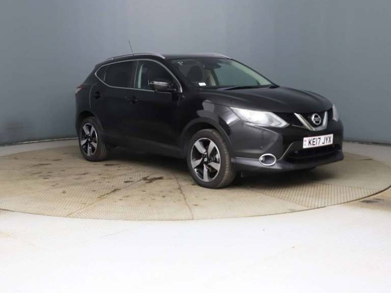 2017 Nissan Qashqai 1.6 Qashqai N-Connecta dCi 5dr SUV Diesel Manual