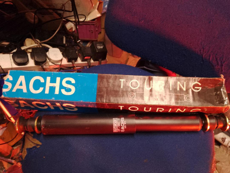 VOLVO 340 OR 360 HEAVY DUTY SACHS TOURING GAS REAR SHOCK ABSORBERS