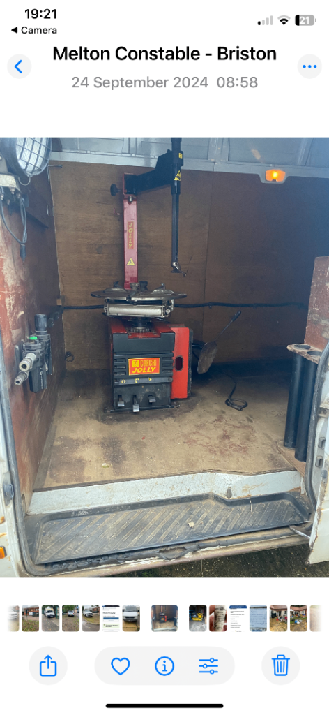 Corchi Tyre fitting machine 